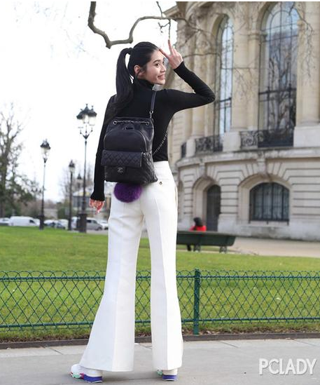 挑一款心水的雙肩包 趁著時光正好出去浪吧 挑一款心水的雙肩包 趁著時光正好出去浪吧