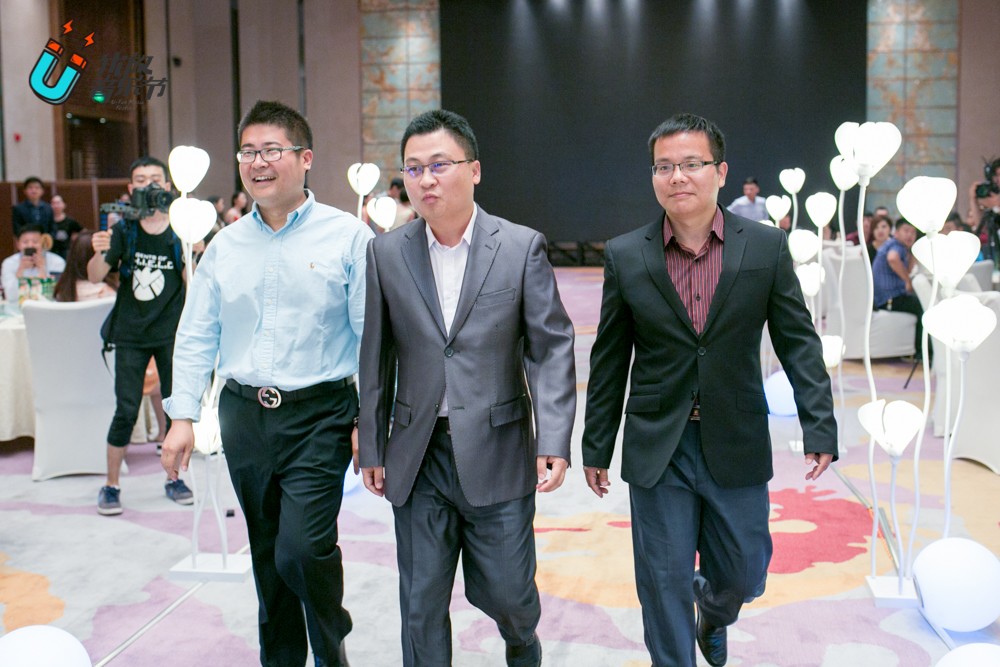 接下來這一組，人稱“江湖三……”