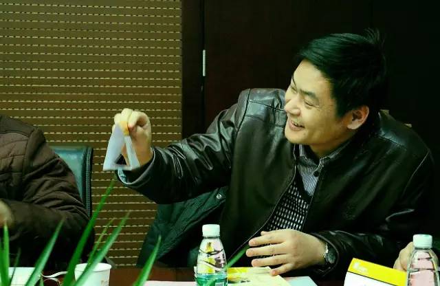 孫躍青 鄭州市公交公司車長(zhǎng)，首屆河南十大影響力公職人員獲獎(jiǎng)?wù)? oldsrc=