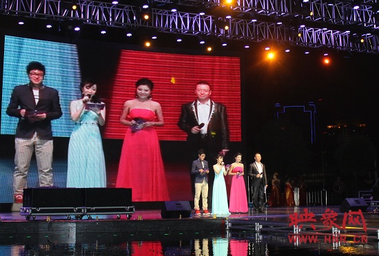 現(xiàn)場主持人帥天、小糖、李江、凱文