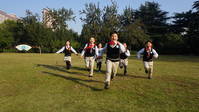 盡情擁抱大自然 盡情擁抱大自然