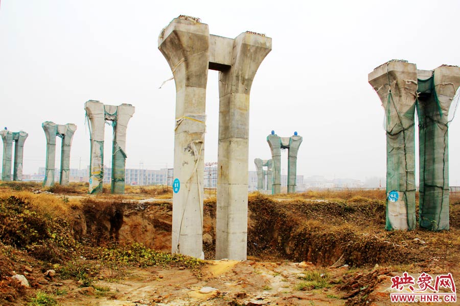 相關(guān)負(fù)責(zé)人也對外表示，投資15個億的項目，實際到賬的只有6000多萬元，所以工程被迫停下。