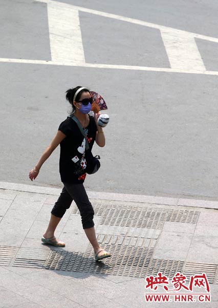 扇子雖小，遮一點陽光也好