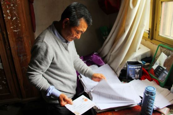 這些信成了張家的“寶貝”，哥哥張高發(fā)表示要好好收藏。