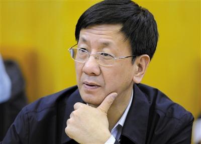 昨日，最高檢檢察長曹建明在遼寧團參加“兩高”報告分組審議。記者 陳杰 攝