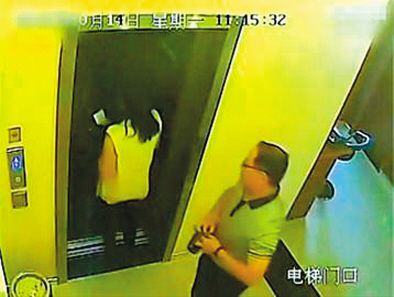 去年12月8日，“張軍嫖娼門”視頻和網(wǎng)帖在網(wǎng)上流傳。