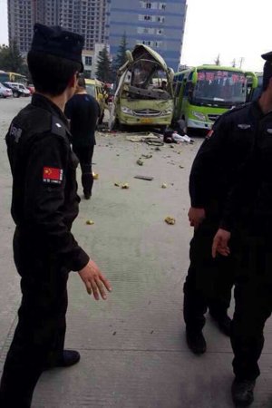 爆炸現(xiàn)場(chǎng)。圖片來(lái)自網(wǎng)絡(luò)