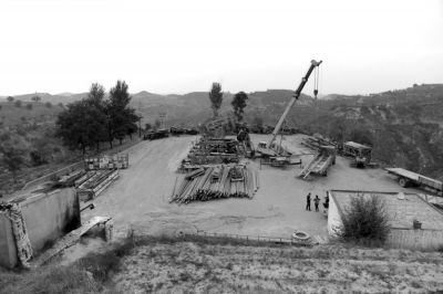 處延長石油的油井。