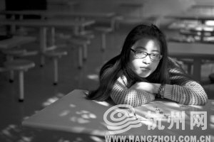 　筆試面試都過(guò)了最終沒(méi)被錄取，讓胡格格非常失落。 記者 陳中秋 攝