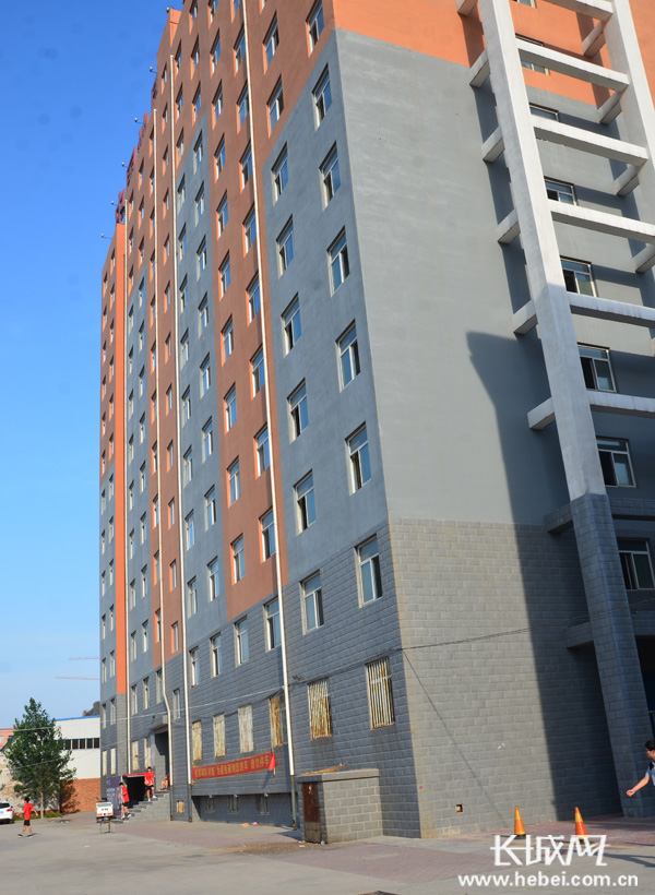 事發(fā)地。 長(zhǎng)城網(wǎng) 李艮春 攝