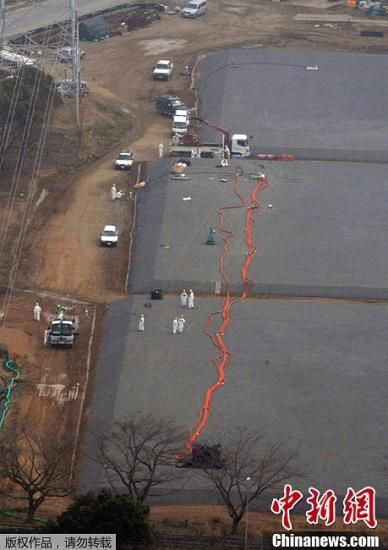 東京電力公司福島第一核電站一儲(chǔ)水池4月5日發(fā)生污水泄漏事故，維修人員自4月6日起，開(kāi)始使用5臺(tái)水泵進(jìn)行污水轉(zhuǎn)移作業(yè)，目前已成功轉(zhuǎn)移13000噸污水，但是仍有47噸發(fā)生了泄露。事故發(fā)生3天以來(lái)，泄漏污水總量約167噸。