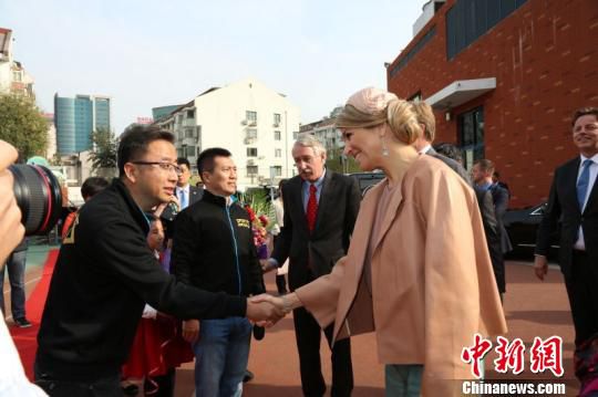 荷蘭王國國王威廉-亞歷山大于10月25日至29日對中國進行國事訪問。