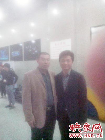 10月30日，著名節(jié)目支持人崔永元聽說(shuō)了楊冠軍資助學(xué)生的事情后，通過(guò)河南衛(wèi)視，邀請(qǐng)其到北京見面，接受