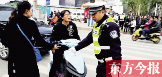 昨日，鄭州市交巡警“百日行動”首日