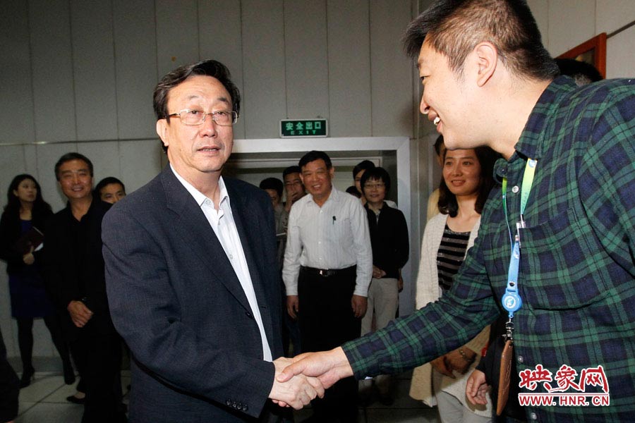 河南省委書記、省人大常委會主任郭庚茂視察河南人民廣播電臺 映象網(wǎng)記者邵恰 段晉哲/攝