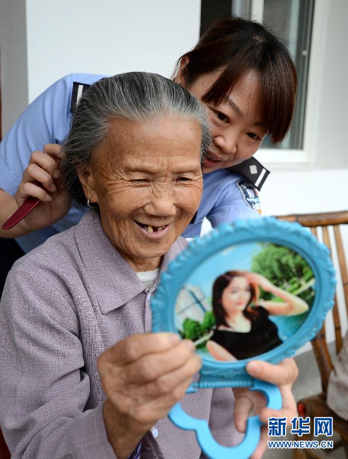 那些年，感動(dòng)過(guò)我們的母親