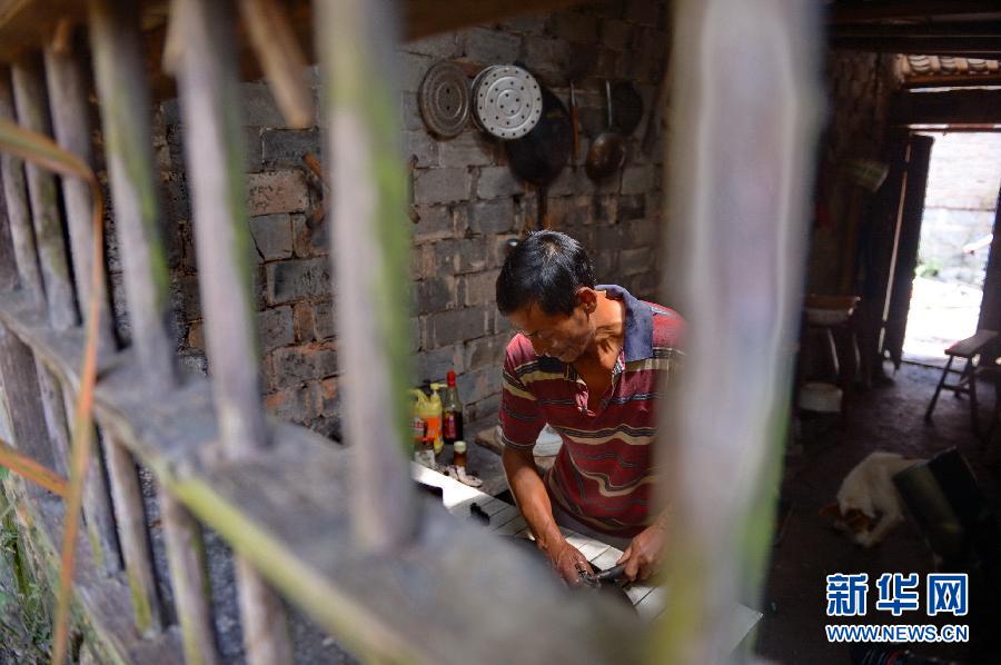 農(nóng)場棚戶區(qū)的最后留守家庭：留下的是回憶，迎來的是幸福