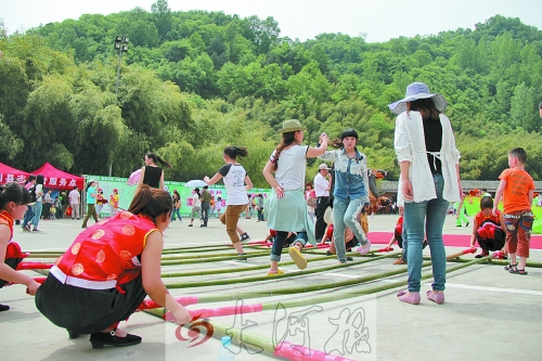 欒川6家景區(qū)對大學生免門票 兩天接待2萬名大學生 欒川6家景區(qū)對大學生免門票 兩天接待2萬名大學生