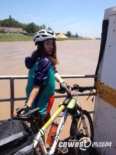 女大學生16天騎行1200公里 父親暗中陪伴 女大學生16天騎行1200公里 父親暗中陪伴