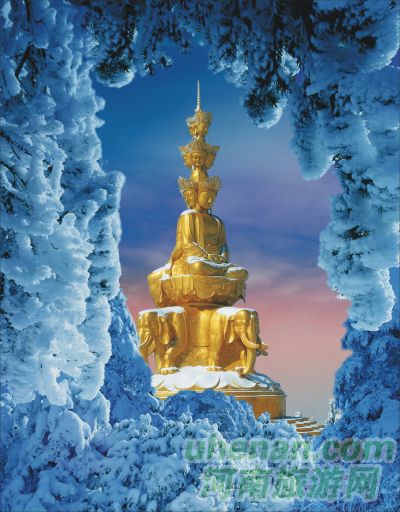 峨眉金頂拜金佛 修心得福才是真 峨眉金頂拜金佛 修心得福才是真