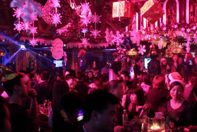 再不狂歡就老了！鄭州圣誕狂歡大攻略