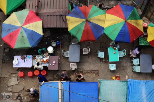 緬甸，繽紛的街邊平民小吃