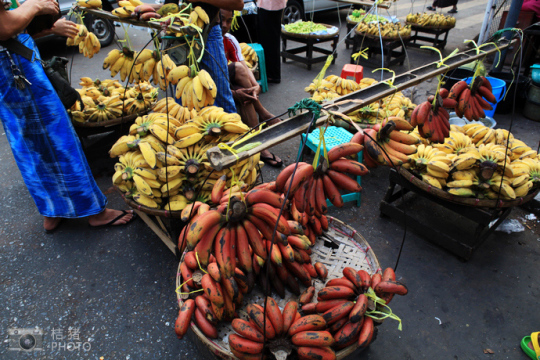 緬甸，繽紛的街邊平民小吃