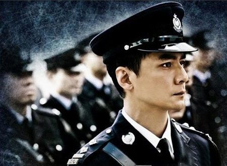 誘惑難擋 盤點(diǎn)最愛制服男的星座女 誘惑難擋 盤點(diǎn)最愛制服男的星座女