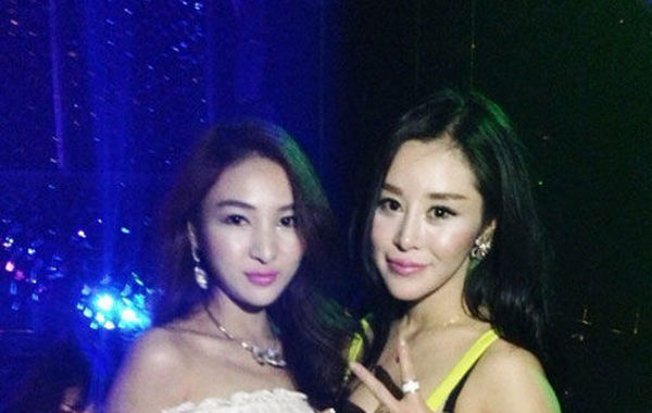 2013年6月15日，郭美美在澳門包下整間酒吧舉辦Party慶祝生日