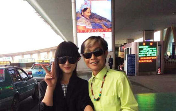 鄧建國與新女友。