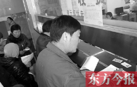 醫(yī)院“先看病后交錢”服務(wù)模式更省時(shí) 醫(yī)院“先看病后交錢”服務(wù)模式更省時(shí)