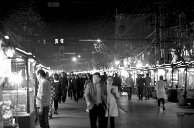 清明假期開封12處小吃夜市“新裝”亮相 清明假期開封12處小吃夜市“新裝”亮相