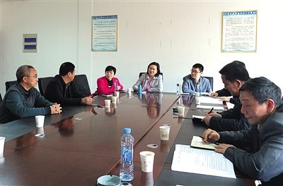 江西省豐城市信訪局接待室，中央信訪督查組約談信訪人。記者 賈世煜 攝