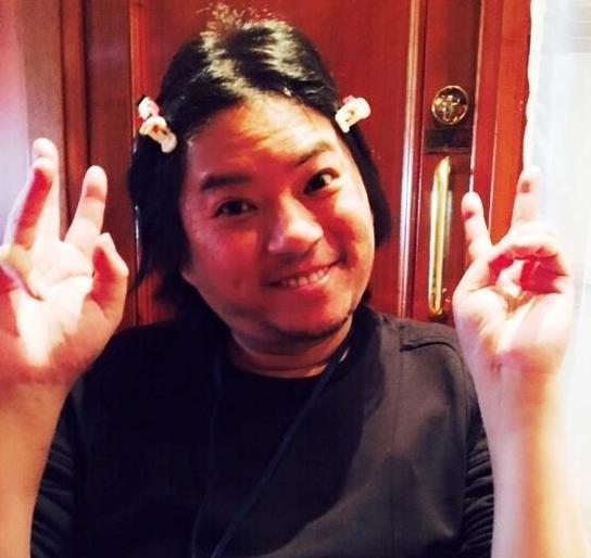 有一種傷害叫高曉松的自拍。