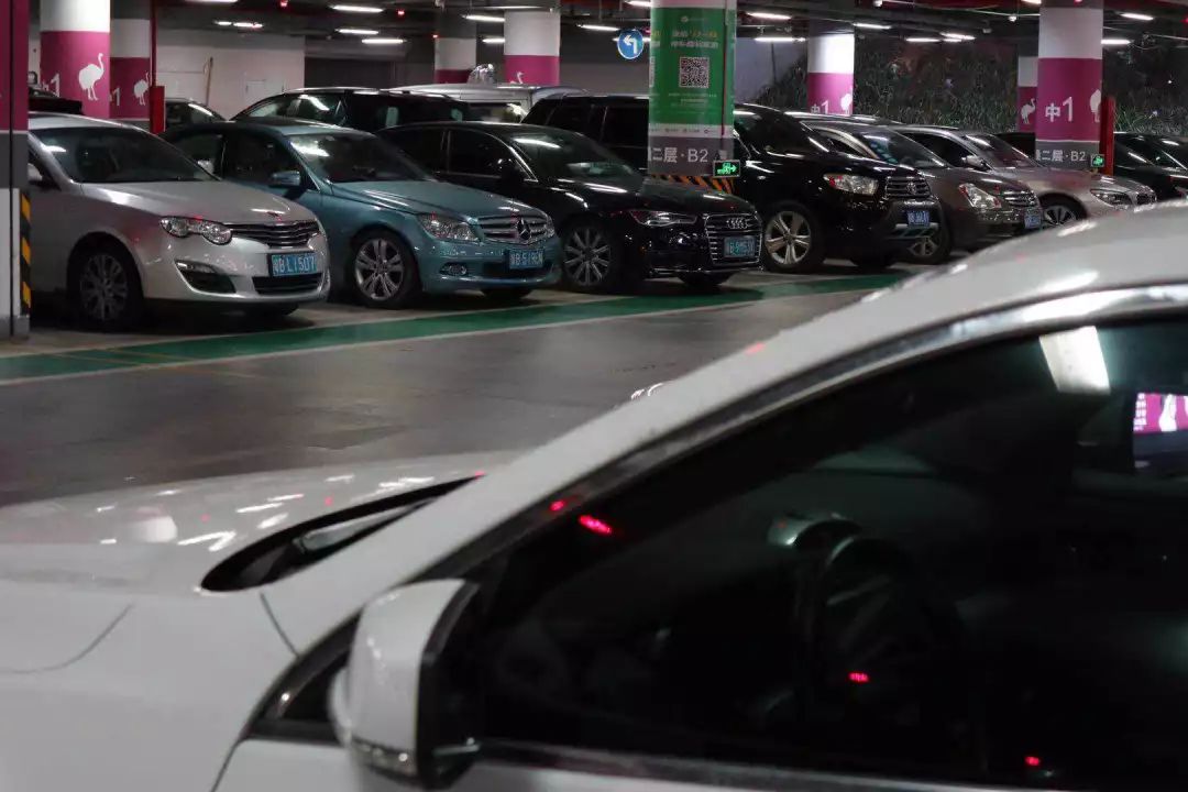 沒最貴有更貴!男子過年車停高鐵站10天被收1328元 沒最貴有更貴!男子過年車停高鐵站10天被收1328元