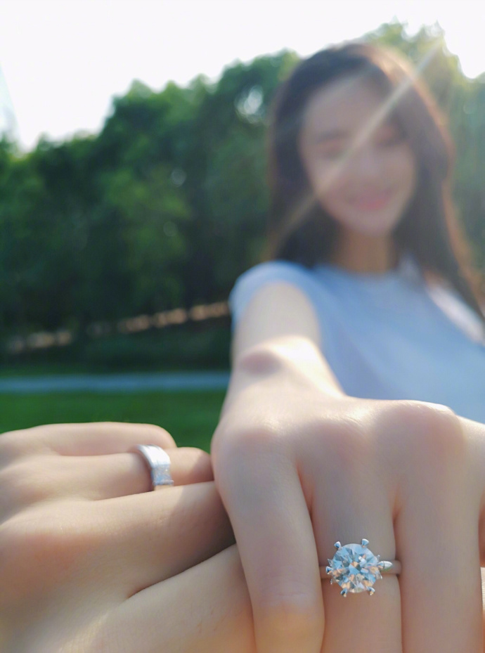 張馨予的婚紗成了淘寶爆款，知道價格后讓人大跌眼鏡！