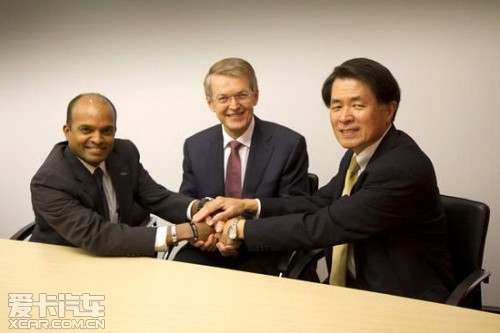 福特副總裁拉茲·奈爾、戴姆勒董事托馬斯·韋伯、日產(chǎn)副總裁山下光彥