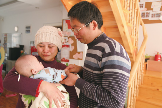 半年之后，奇奇終于見到爸爸媽媽了