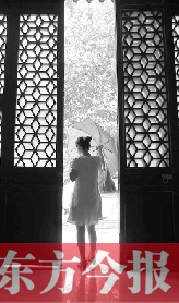 前日，鄭州市碧沙崗地下公共納涼點的入口