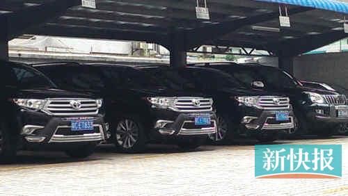 珠海煙草局停車場內(nèi)的三輛漢蘭達(dá)。