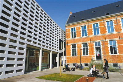 位于布魯日的歐洲學(xué)院。