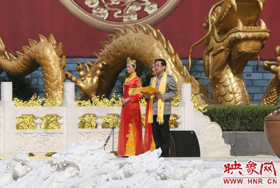 省委副書記、省政協(xié)主席葉冬松致歡迎詞。映象網記者 邵恰 攝