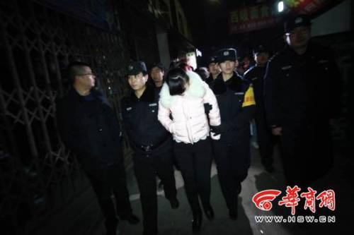 西安警方夜查城中村抓獲17名 西安警方夜查城中村抓獲17名