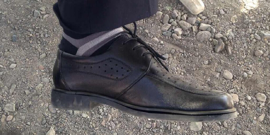 新疆高溫 沙子烤熟雞蛋交警鞋底 新疆高溫 沙子烤熟雞蛋交警鞋底