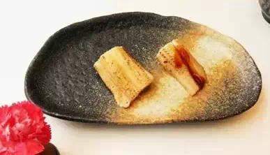 就一點(diǎn)兒紫菜跟生魚片 日料沒吃什么為啥還那么貴？