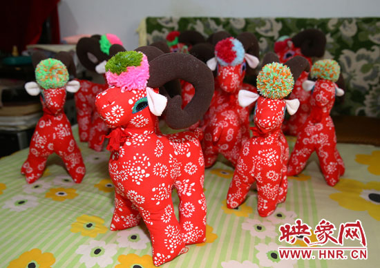 羊年來了，做一些紅紅的羊兒多喜慶