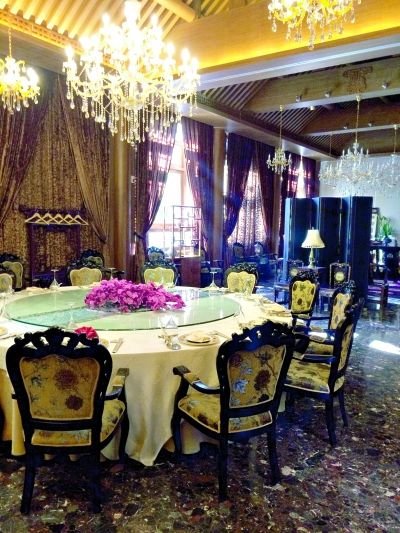  乙十六會所北海店包廂內(nèi)景。記者王文志攝