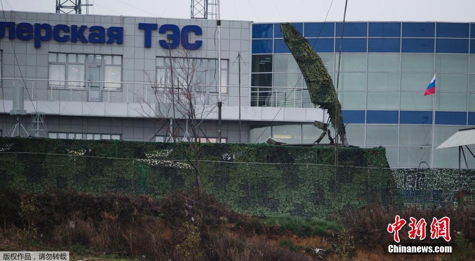 當(dāng)?shù)貢r間1月29日，俄羅斯索契，2014年索契冬奧會，俄羅斯軍方在奧林匹克公園周邊部署放空導(dǎo)彈系統(tǒng)。