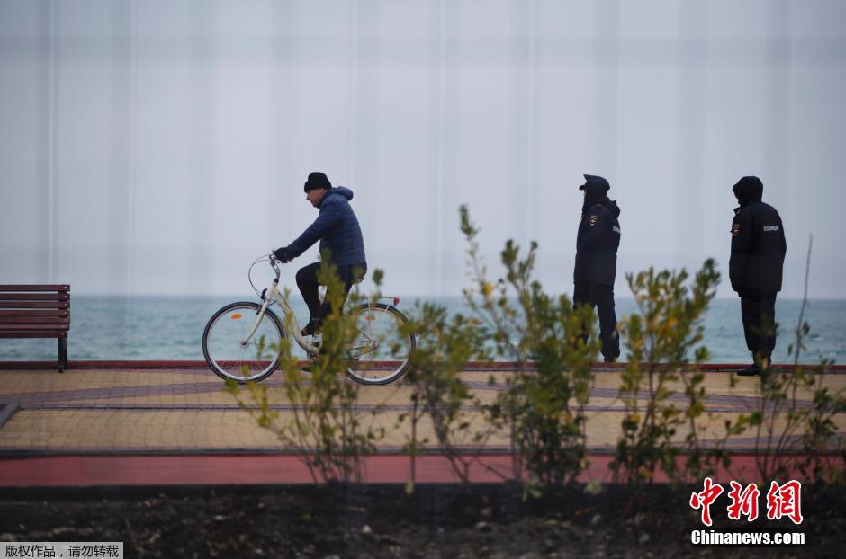 當(dāng)?shù)貢r間1月29日，俄羅斯索契，2014年索契冬奧會，俄羅斯軍方在奧林匹克公園周邊部署放空導(dǎo)彈系統(tǒng)。