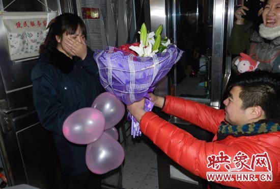 “嫁給我吧，我要愛(ài)你一生！”